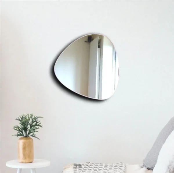 Triangular Pebble Acrylic Mirror Wall Art – Modern Geometric Wall Decor for Living Room, Bedroom & Hallway – Unique Handcrafted Design